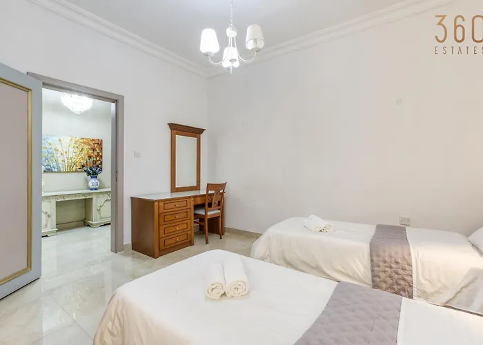 A Lovely 3br Maisonette In Lovely Town Of By 360 Estates *