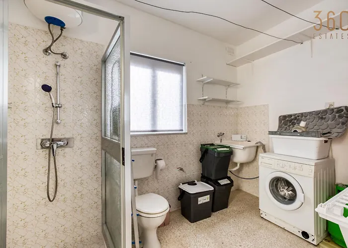 A Lovely 3br Maisonette In Lovely Town Of By 360 Estates 아파트 *