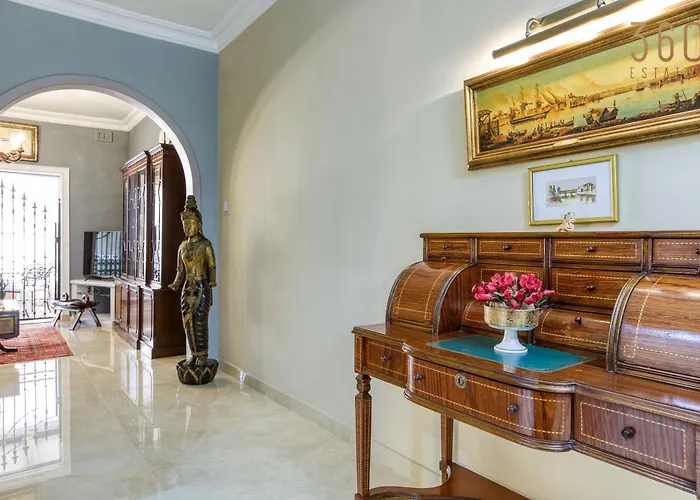 아파트 A Lovely 3br Maisonette In Lovely Town Of By 360 Estates