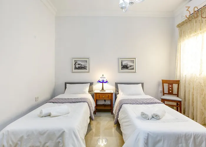 아파트 A Lovely 3br Maisonette In Lovely Town Of By 360 Estates *