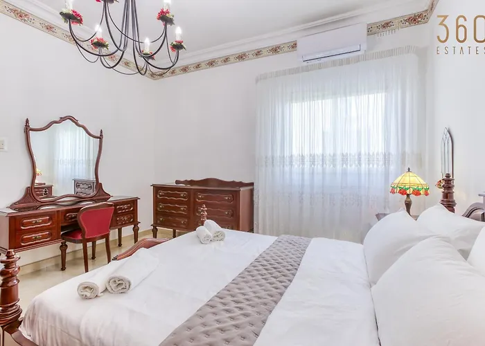 A Lovely 3br Maisonette In Lovely Town Of By 360 Estates