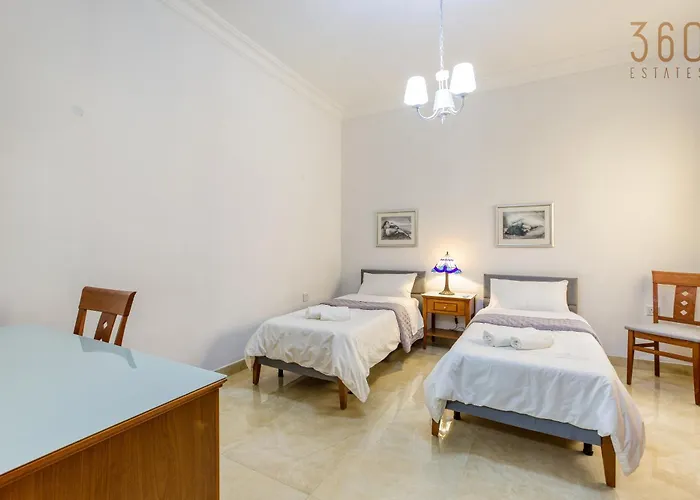 A Lovely 3br Maisonette In Lovely Town Of By 360 Estates 라바트