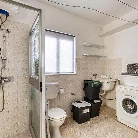 A Lovely 3br Maisonette In Lovely Town Of By 360 Estates Apartment *