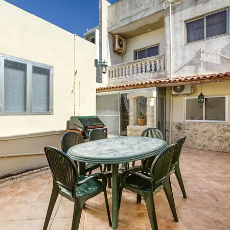Apartamento A Lovely 3br Maisonette In Lovely Town Of By 360 Estates *