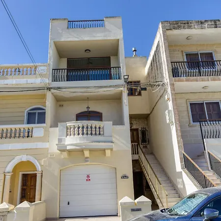 A Lovely 3br Maisonette In Lovely Town Of By 360 Estates