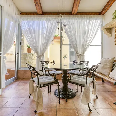 A Lovely 3br Maisonette In Lovely Town Of By 360 Estates