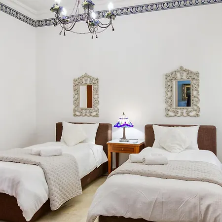 Apartamento A Lovely 3br Maisonette In Lovely Town Of By 360 Estates