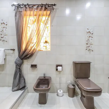 Apartamento A Lovely 3br Maisonette In Lovely Town Of By 360 Estates *