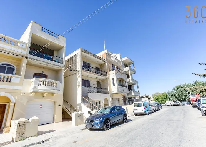 A Lovely 3br Maisonette In Lovely Town Of By 360 Estates *
